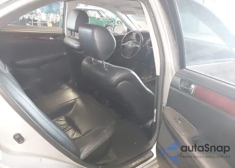 2002 Lexus Es 300 300 z USA, uszkodzony, nr VIN JTHBF30G425035697